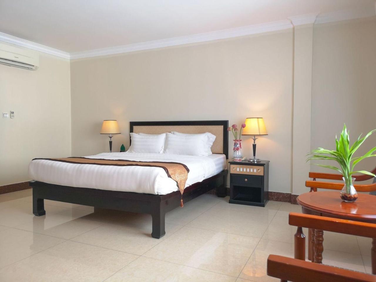 Cardamom Hotel & Apartment Phnom Penh Luaran gambar