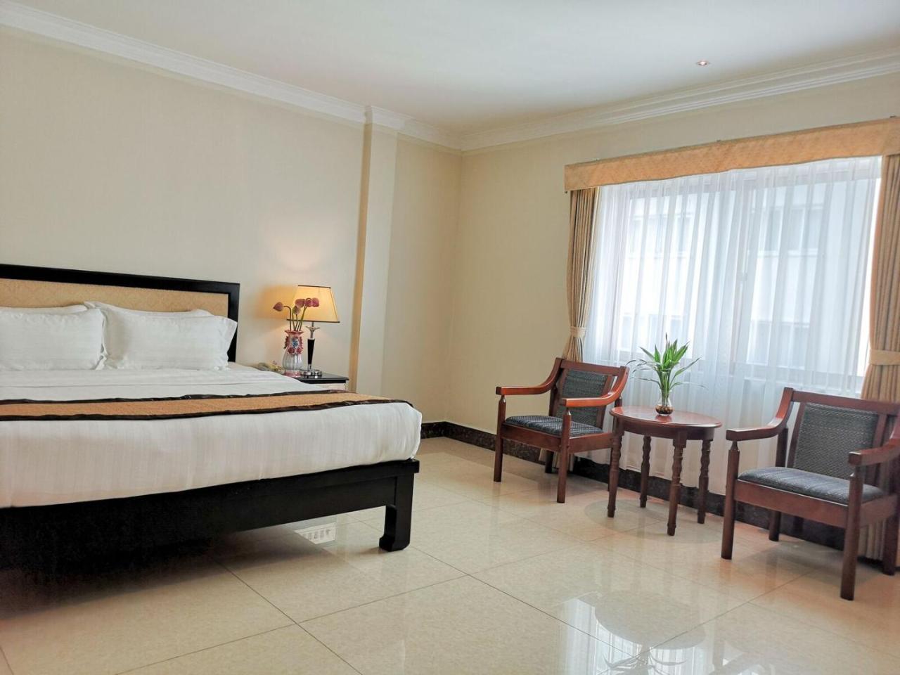 Cardamom Hotel & Apartment Phnom Penh Luaran gambar